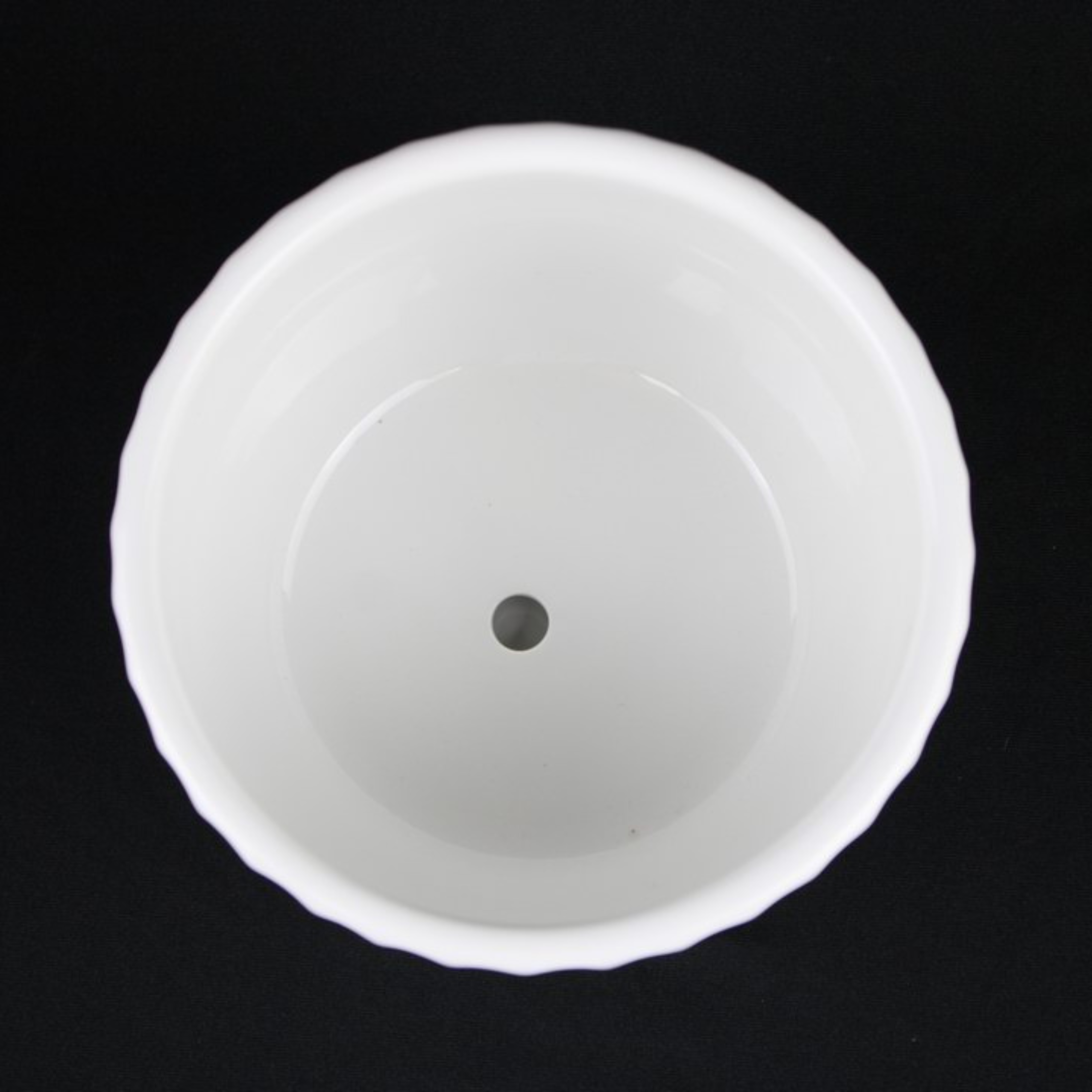 3-Piece White Ceramic Fluted Planter Pot Set